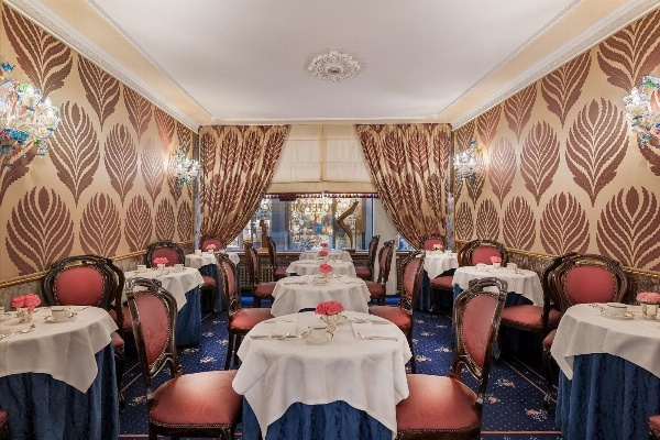 Hotel Montecarlo image 4